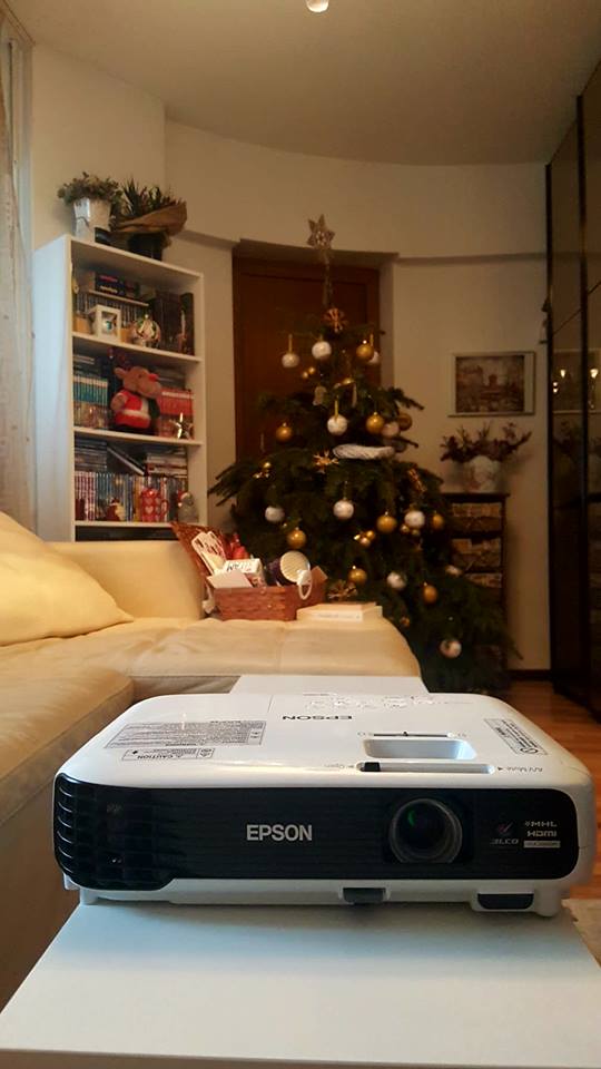 EPSON EB-U04