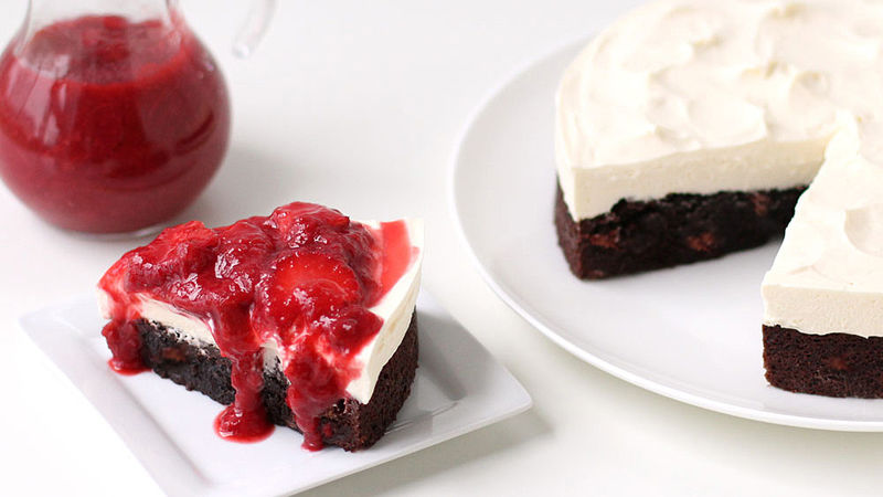 Strawberry-Rhubarb Brownie Cheesecake